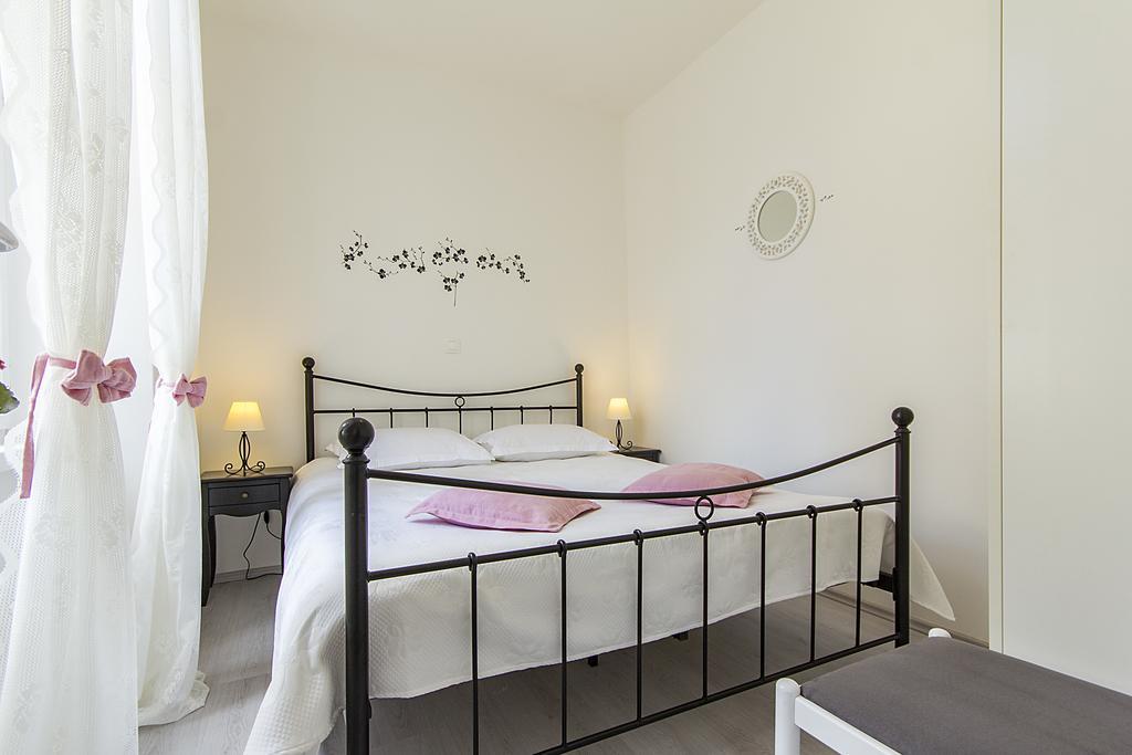 Center Apartment Tina Póla Kültér fotó
